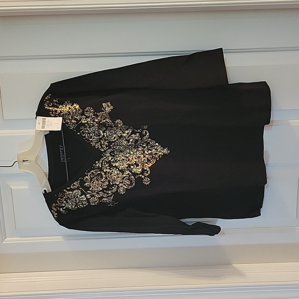 Chicos zenergy black with gold stones 3/4 sleeves medium